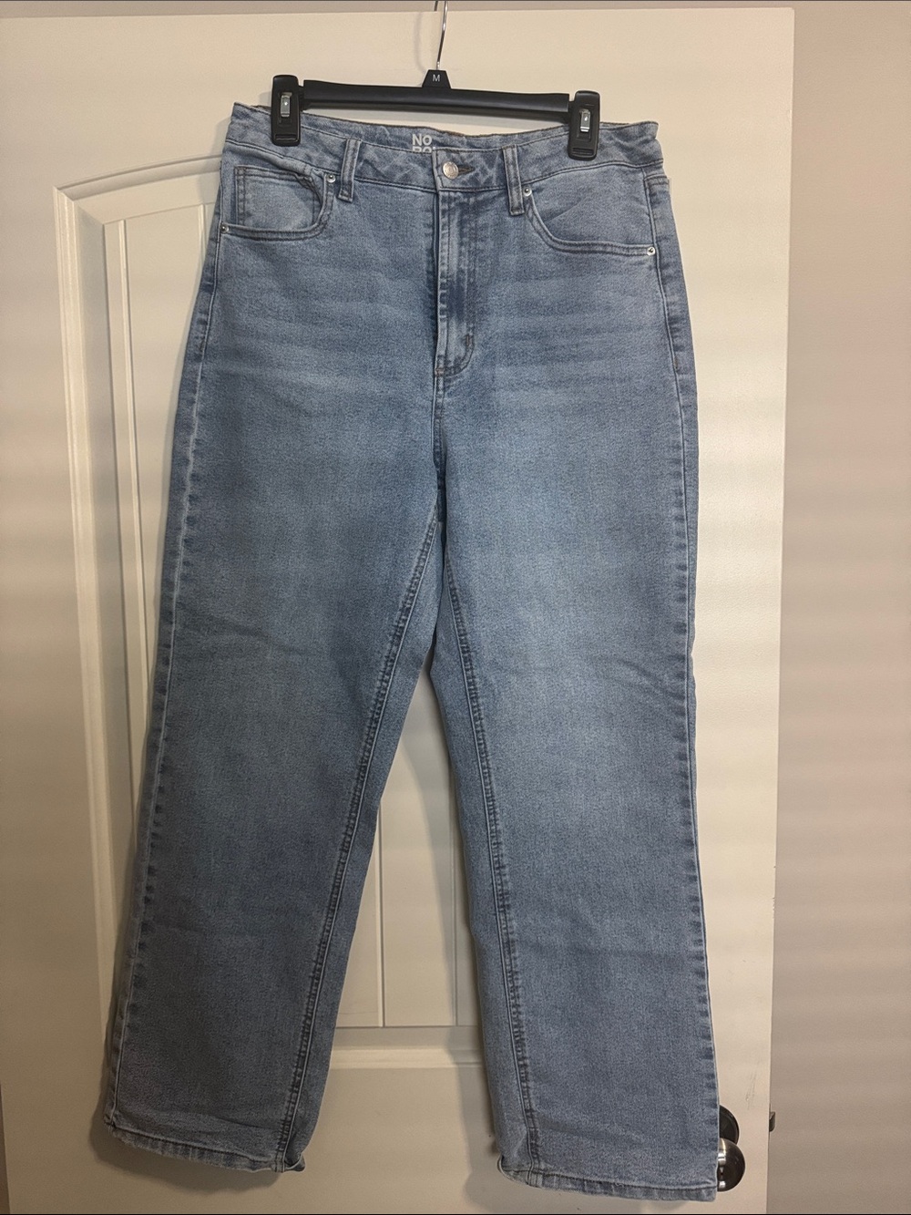 No Boundaries Women's Light Blue Straight-Leg High Rise Jeans
